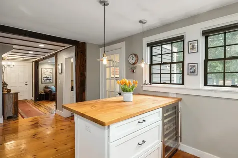 42 Main Street New Castle NH 03854