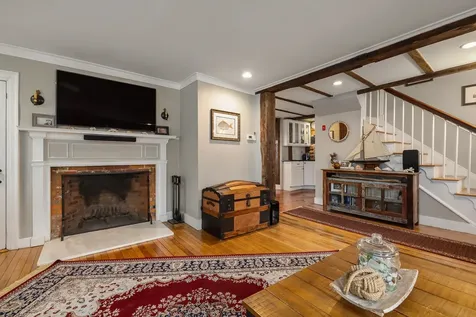 42 Main Street New Castle NH 03854