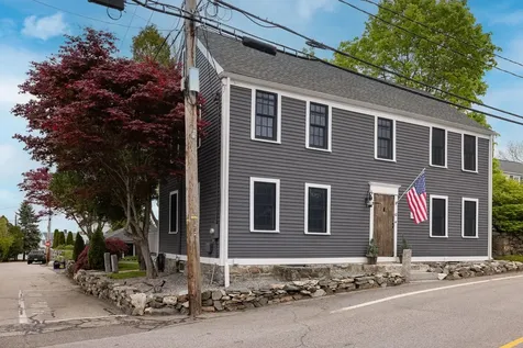 42 Main Street New Castle NH 03854