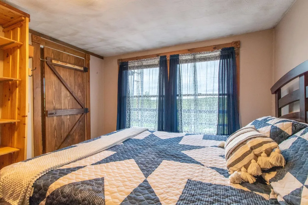 23 Willis Road Charleston VT 05872