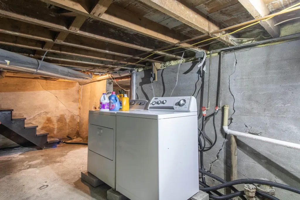 23 Willis Road Charleston VT 05872