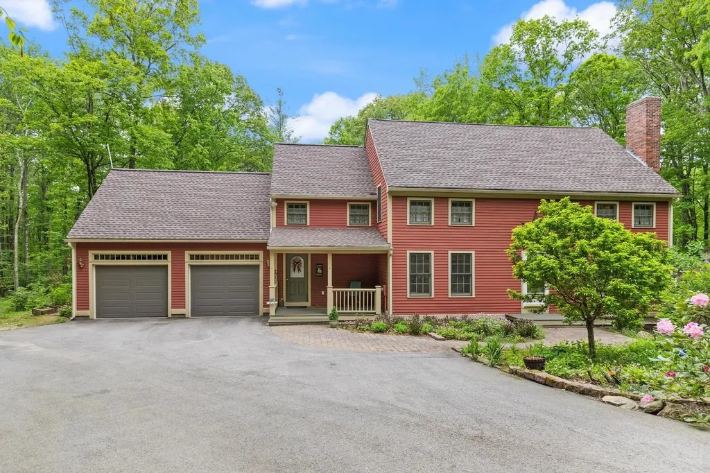13 Potanipo Hill Road Brookline NH 03033