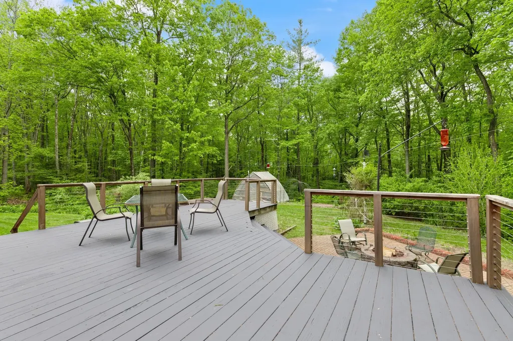 13 Potanipo Hill Road Brookline NH 03033