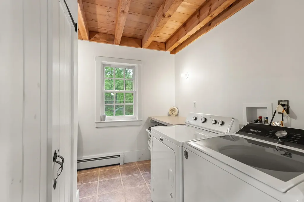 13 Potanipo Hill Road Brookline NH 03033