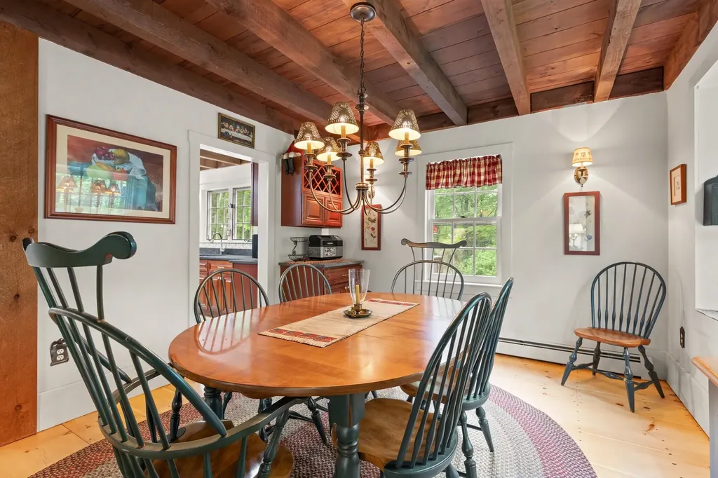 13 Potanipo Hill Road Brookline NH 03033