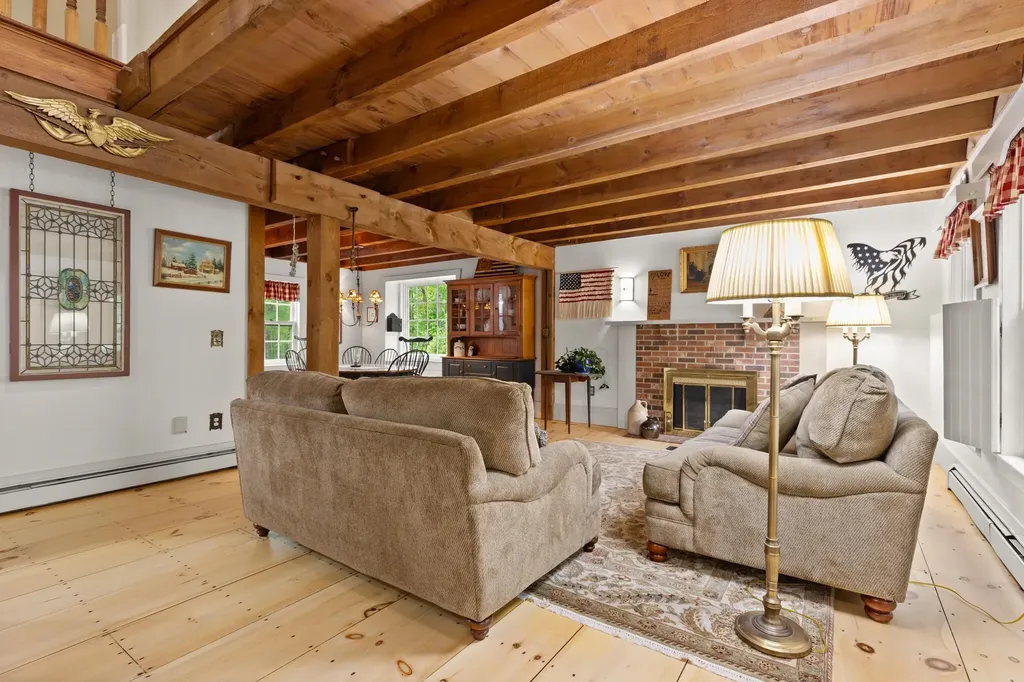 13 Potanipo Hill Road Brookline NH 03033