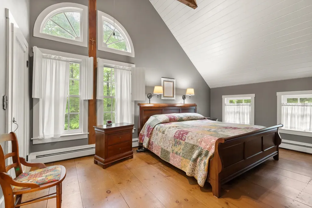 13 Potanipo Hill Road Brookline NH 03033