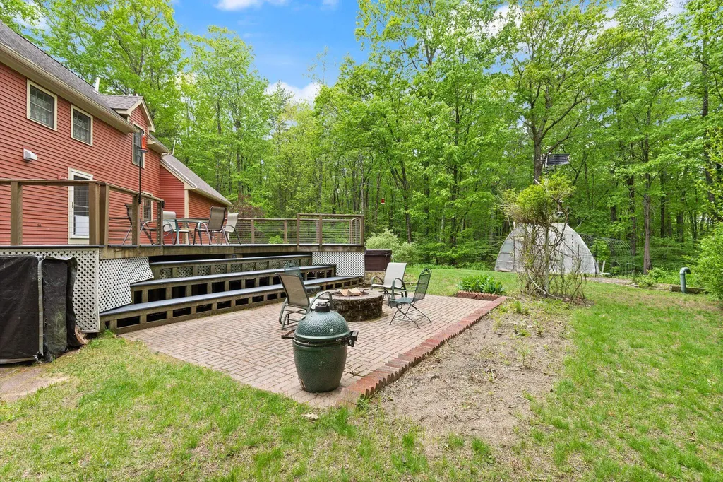 13 Potanipo Hill Road Brookline NH 03033