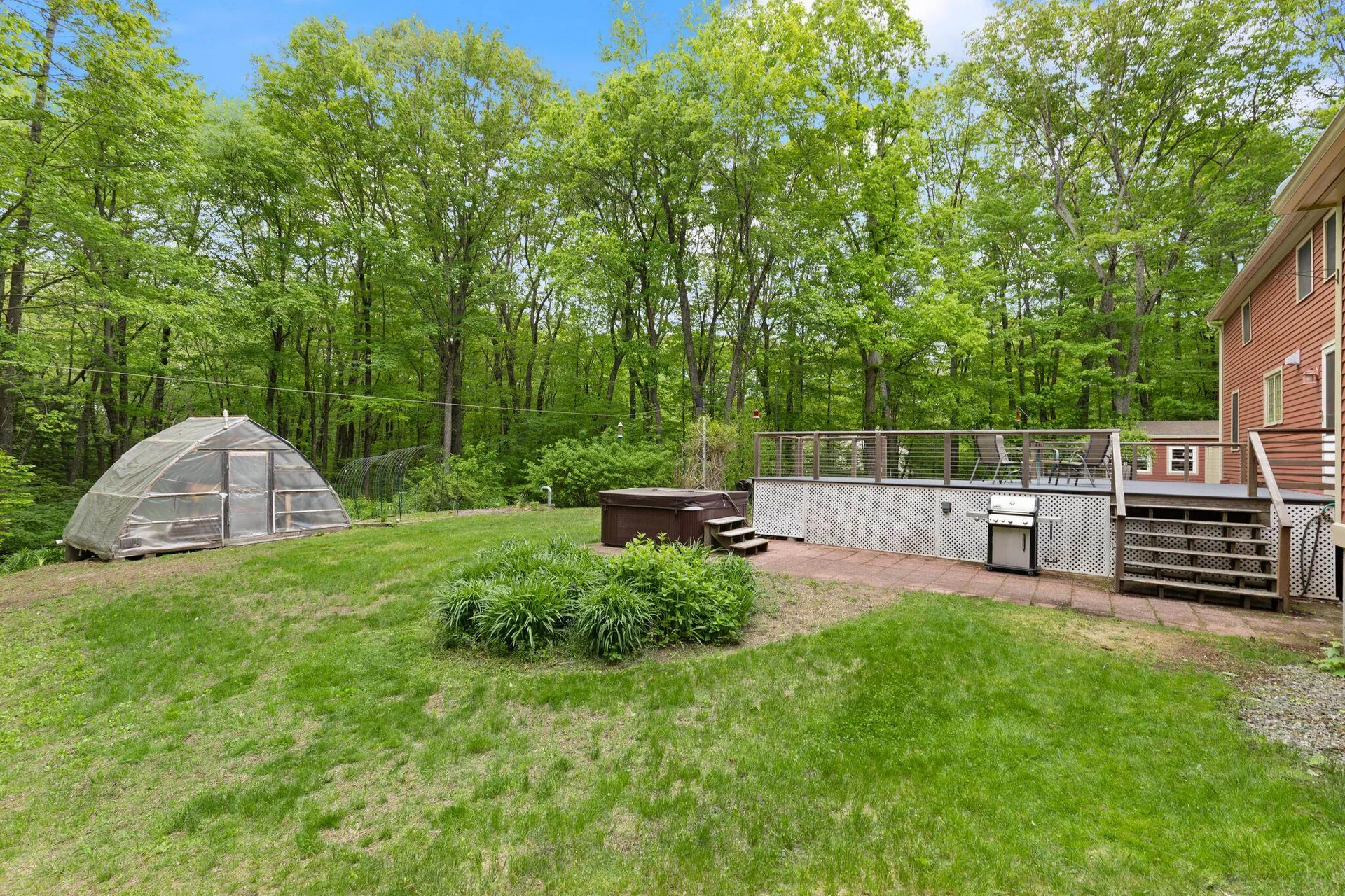 13 Potanipo Hill Road Brookline NH 03033