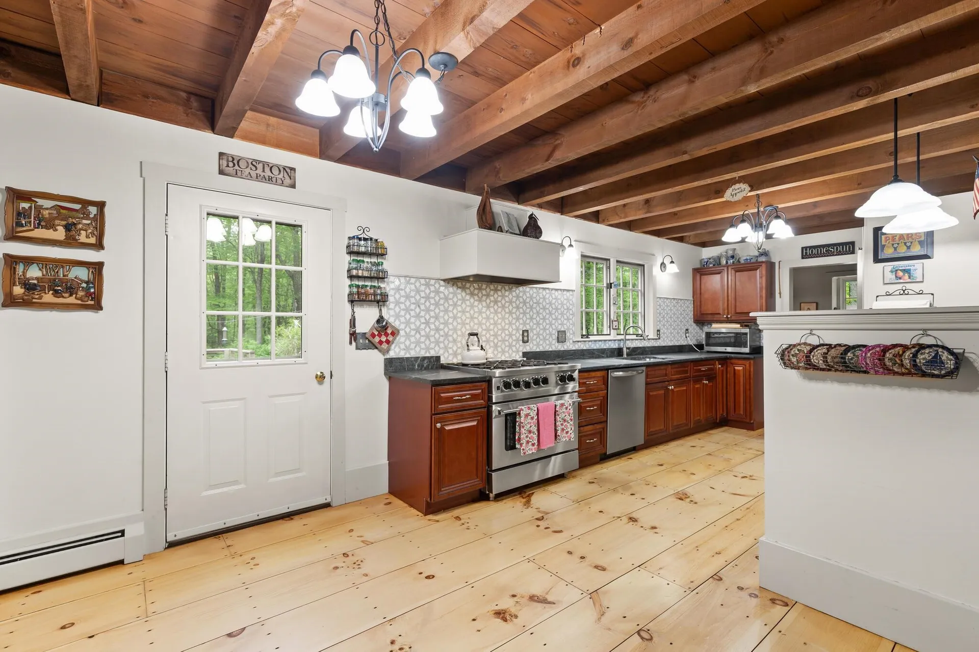 13 Potanipo Hill Road Brookline NH 03033