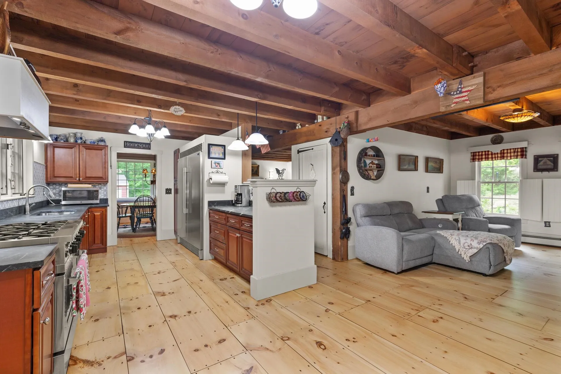 13 Potanipo Hill Road Brookline NH 03033
