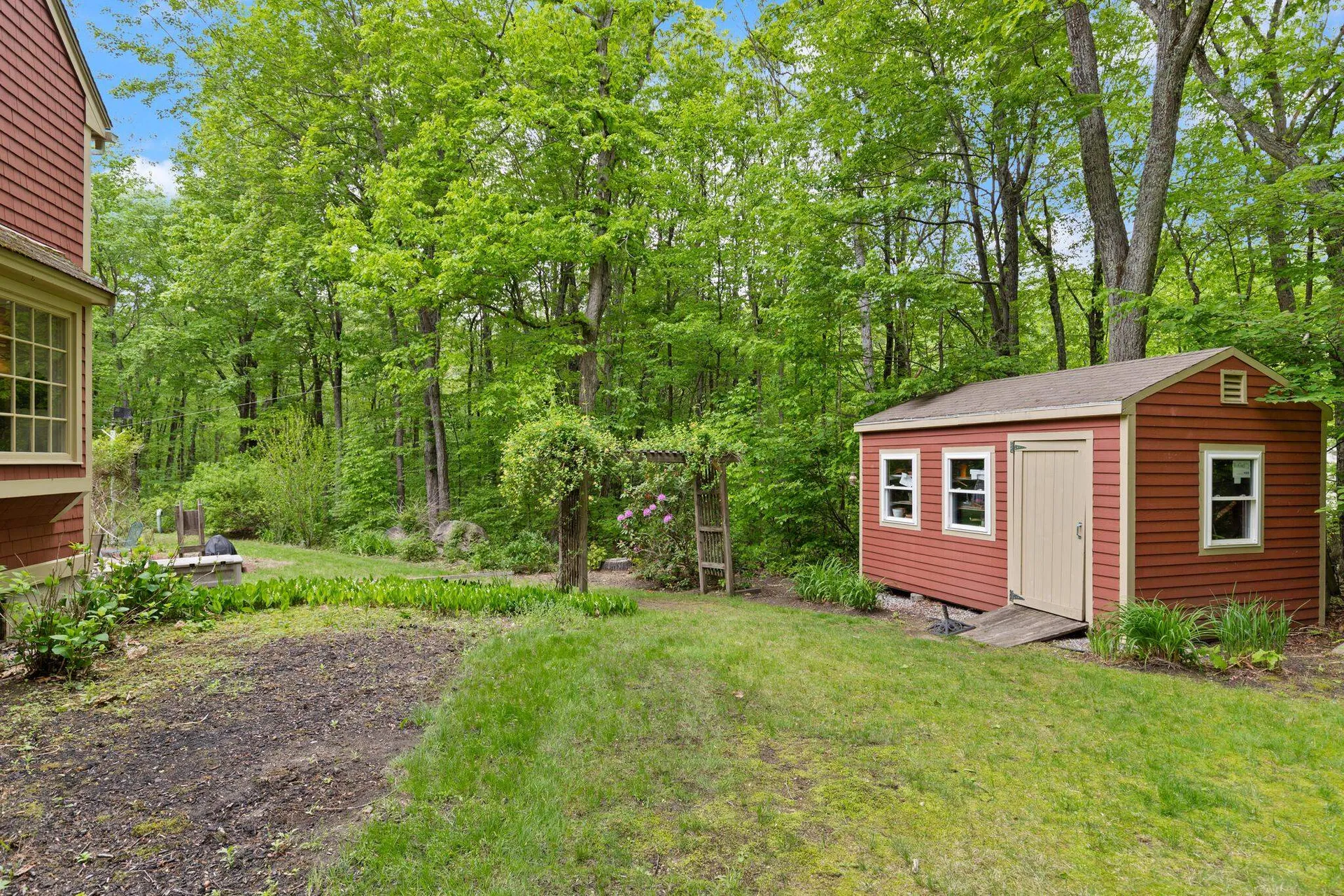 13 Potanipo Hill Road Brookline NH 03033