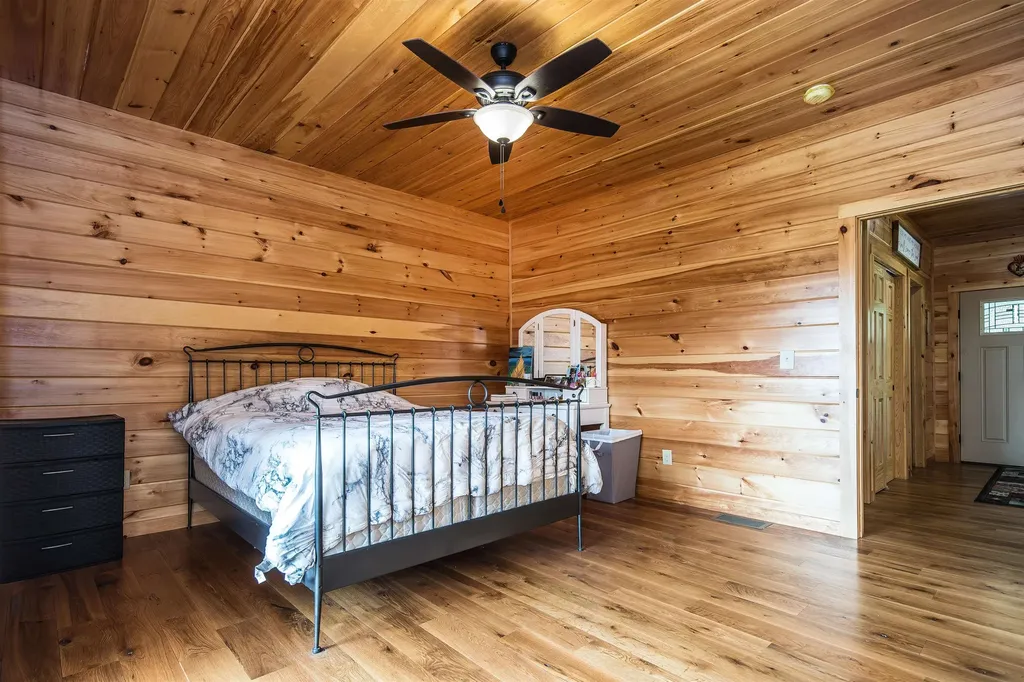 699 Old Maple Lane Danby VT 05739