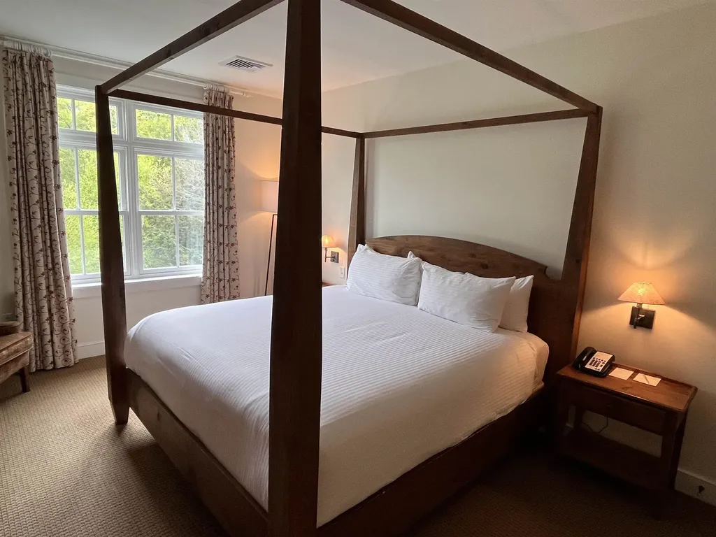 102 Forest Drive Warren VT 05674