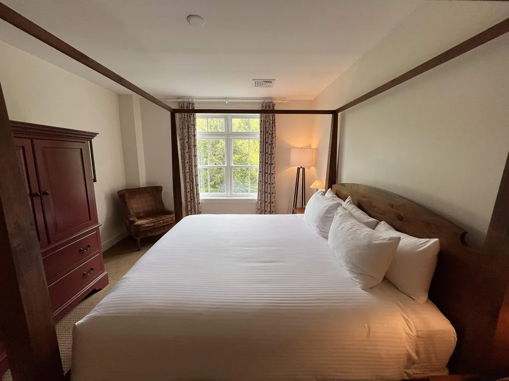 102 Forest Drive Warren VT 05674