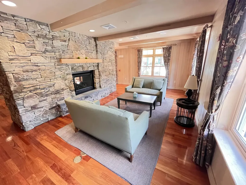 102 Forest Drive Warren VT 05674