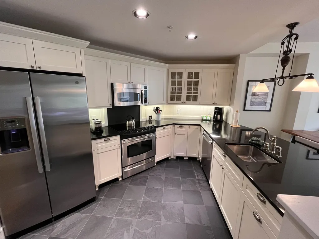 102 Forest Drive Warren VT 05674