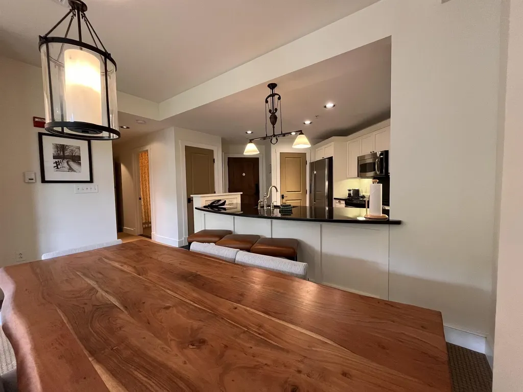 102 Forest Drive Warren VT 05674