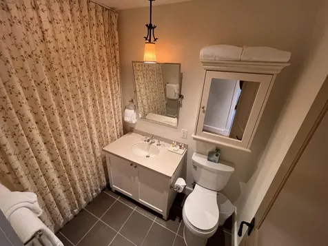 102 Forest Drive Warren VT 05674