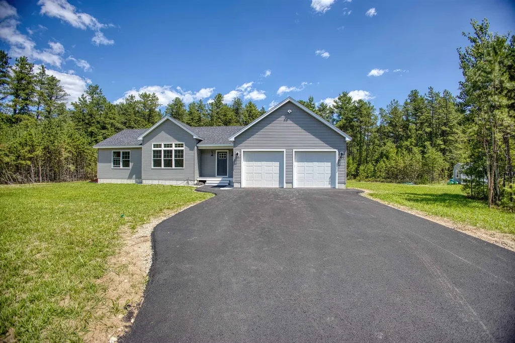 134 Silver Pine Lane Tamworth NH 03886