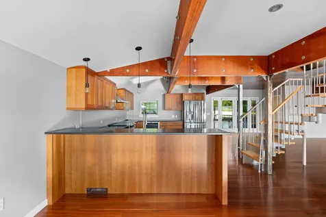 430 Clearwater Road Shelburne VT 05482