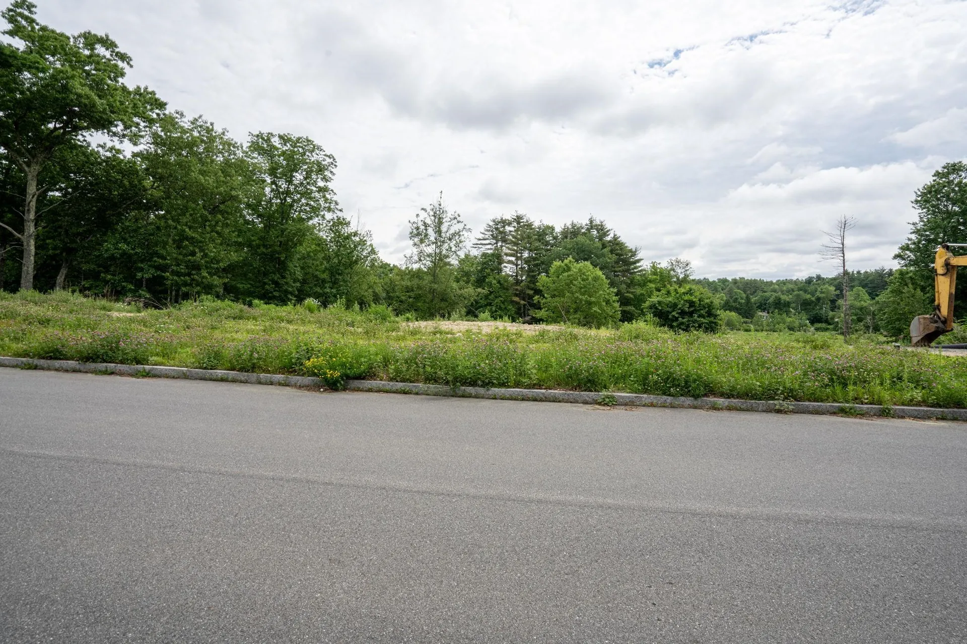 35 Steele Derry NH 03038