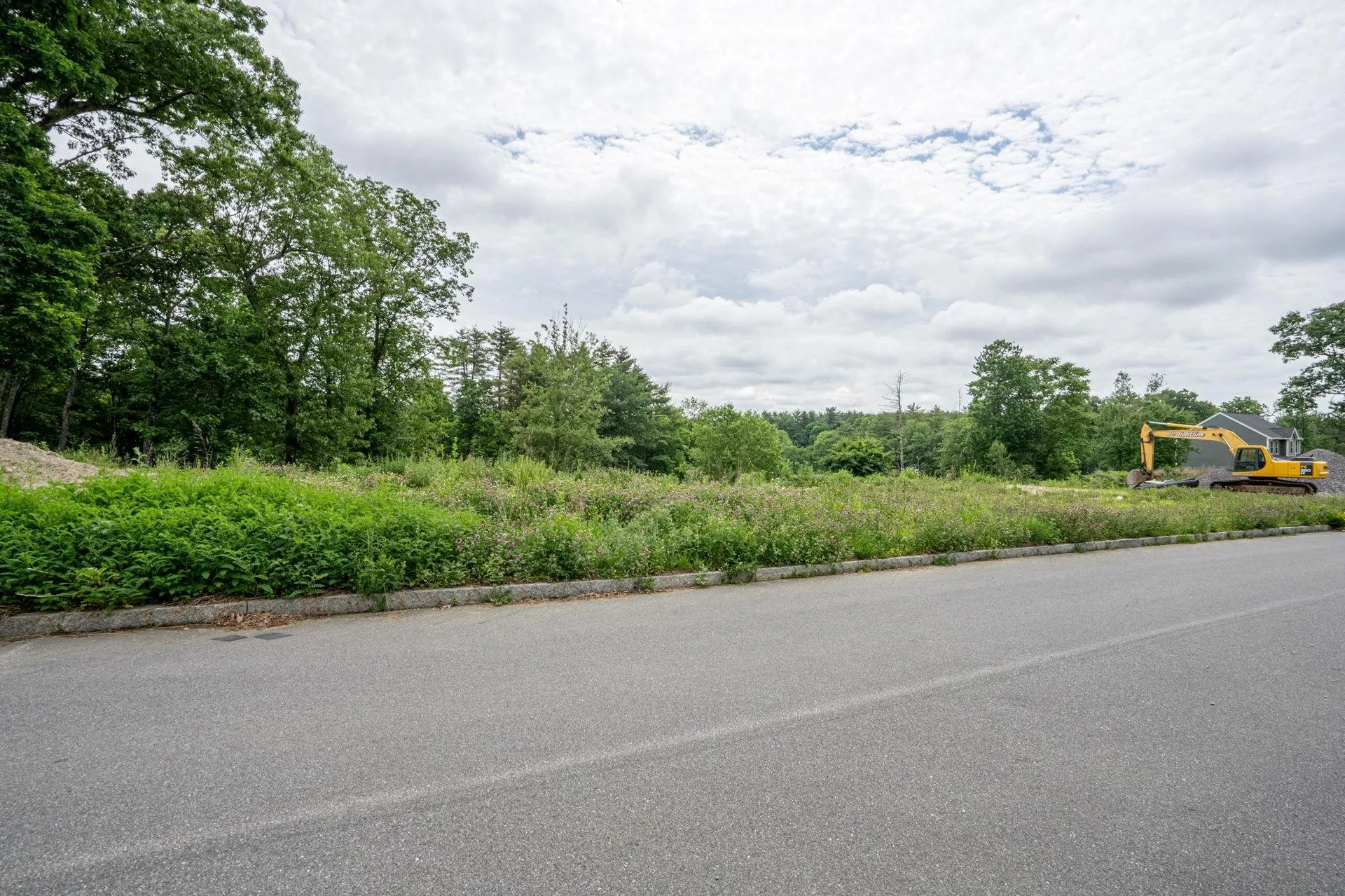 35 Steele Derry NH 03038