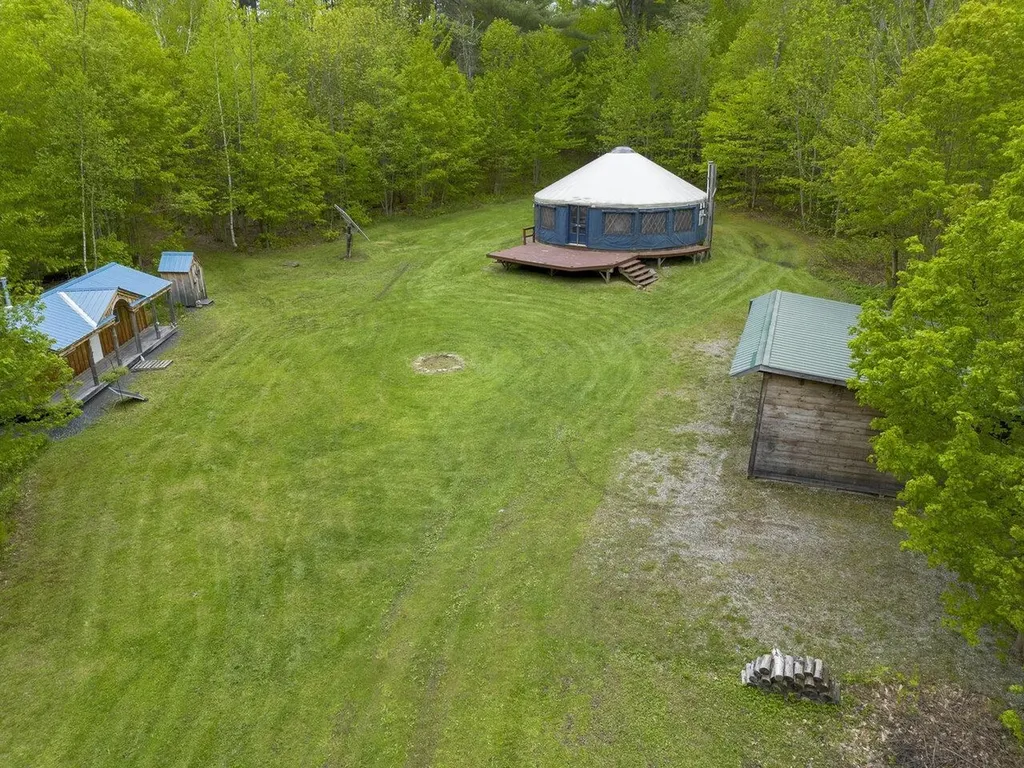 1006 Brownsville Road Moretown VT 05660