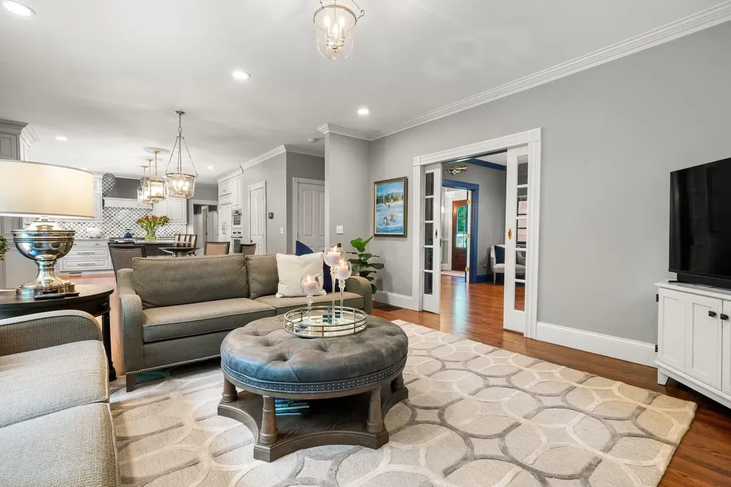 52 Hardy Road Bedford NH 03110