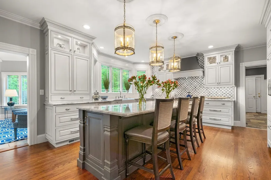 52 Hardy Road Bedford NH 03110