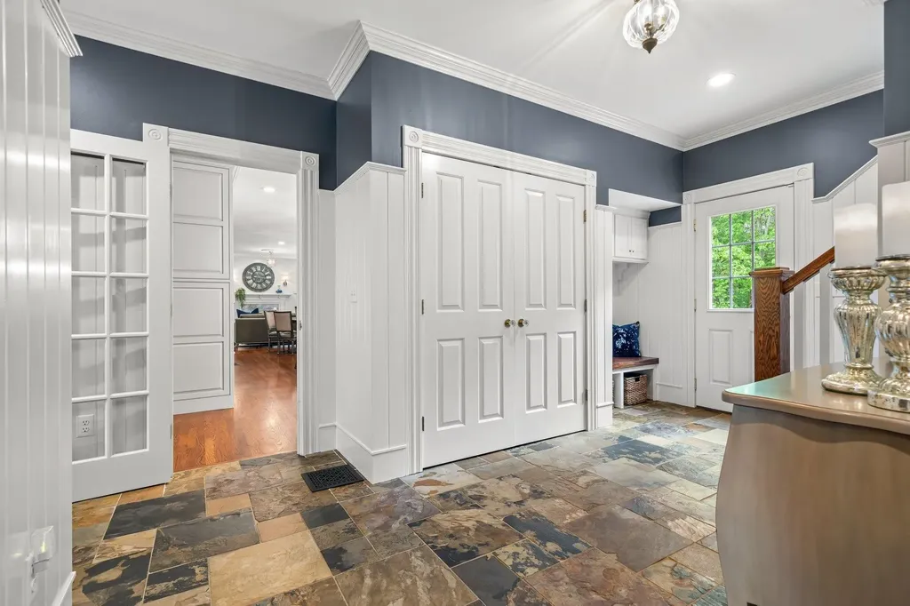 52 Hardy Road Bedford NH 03110