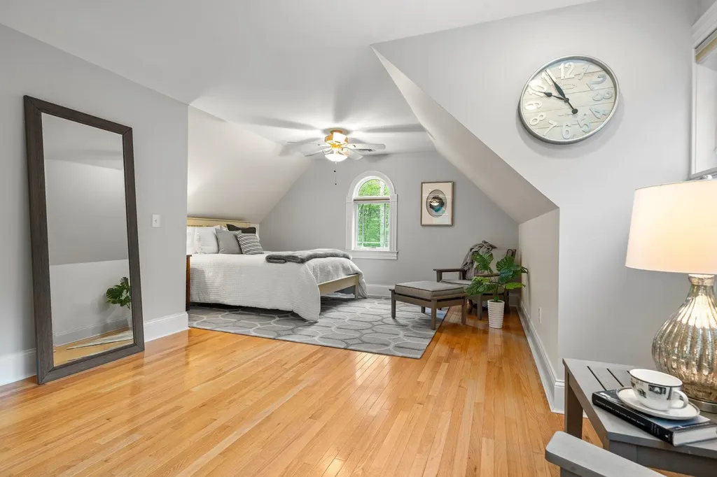 52 Hardy Road Bedford NH 03110