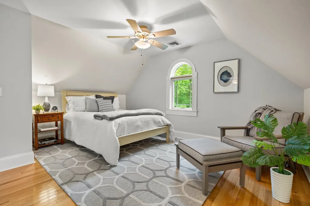 52 Hardy Road Bedford NH 03110