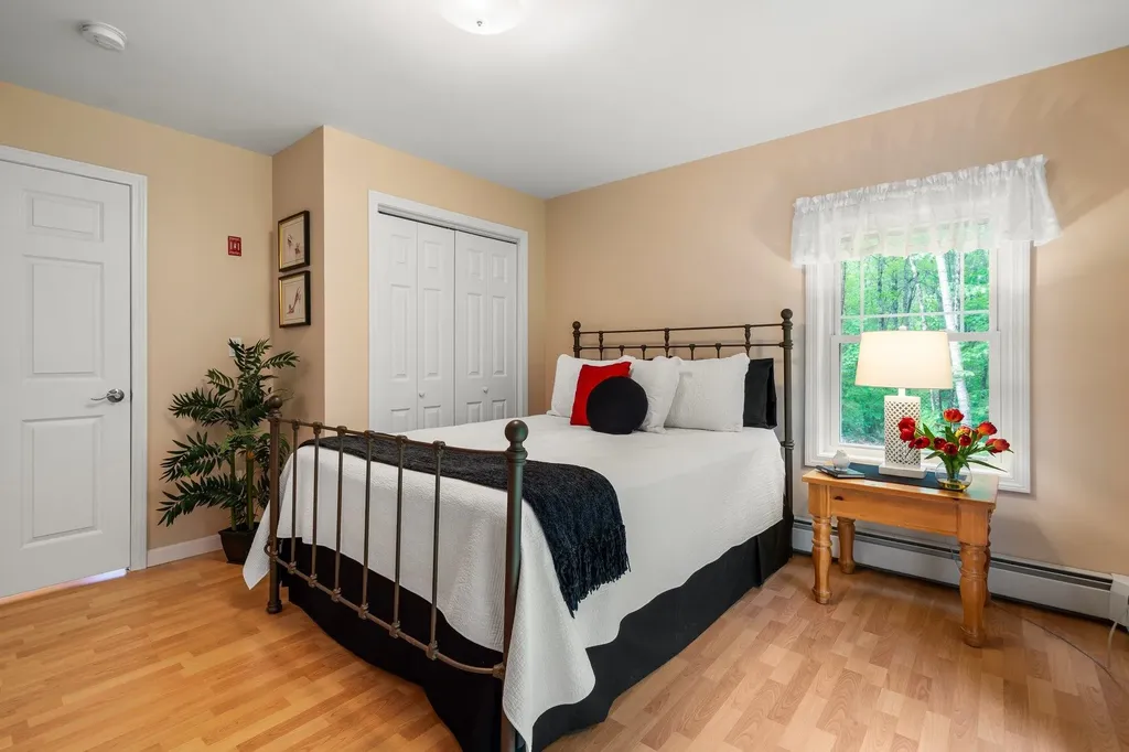 52 Hardy Road Bedford NH 03110