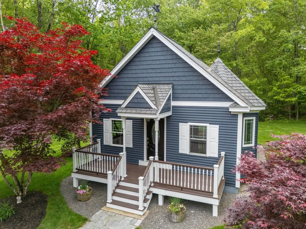 52 Hardy Road Bedford NH 03110