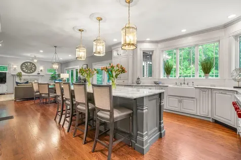 52 Hardy Road Bedford NH 03110