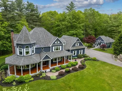 52 Hardy Road Bedford NH 03110