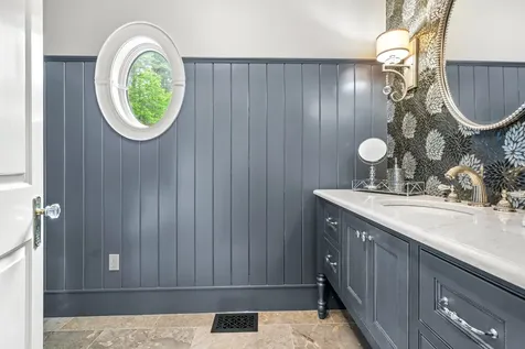 52 Hardy Road Bedford NH 03110