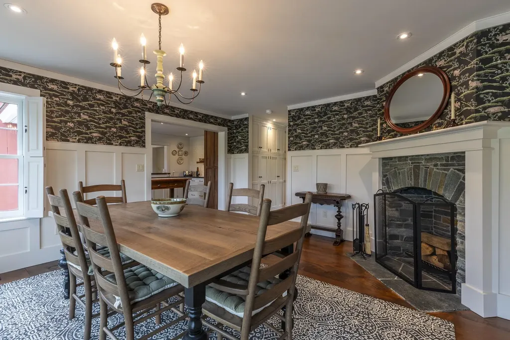 1640 Three Maple Drive Manchester VT 05255