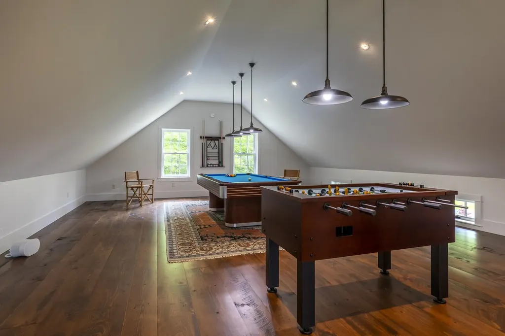 1640 Three Maple Drive Manchester VT 05255