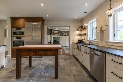 1640 Three Maple Drive Manchester VT 05255