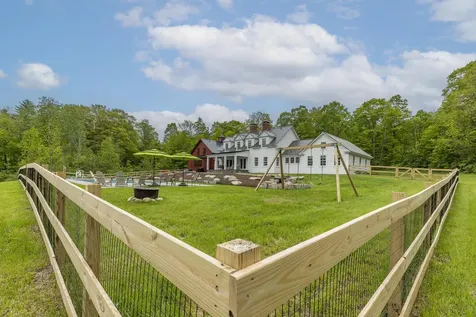 1640 Three Maple Drive Manchester VT 05255