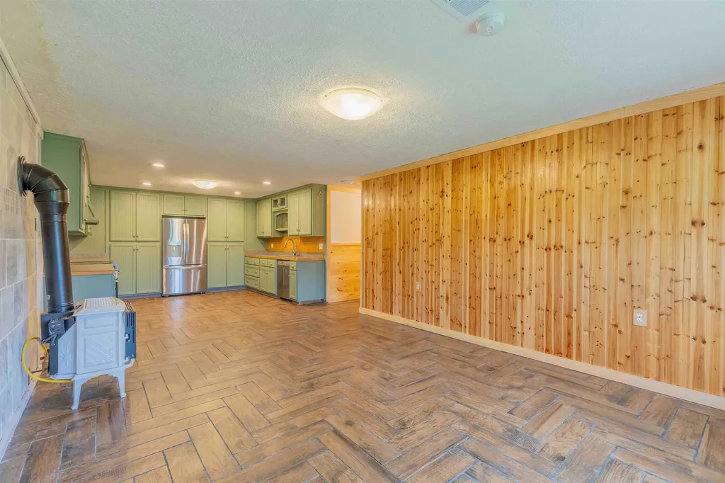 122 Flagg Road Rochester NH 03839