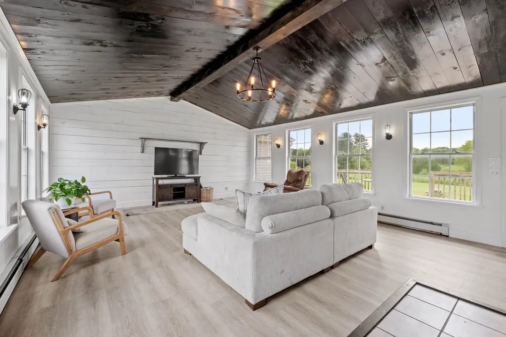 1972 Littleton Road Monroe NH 03771