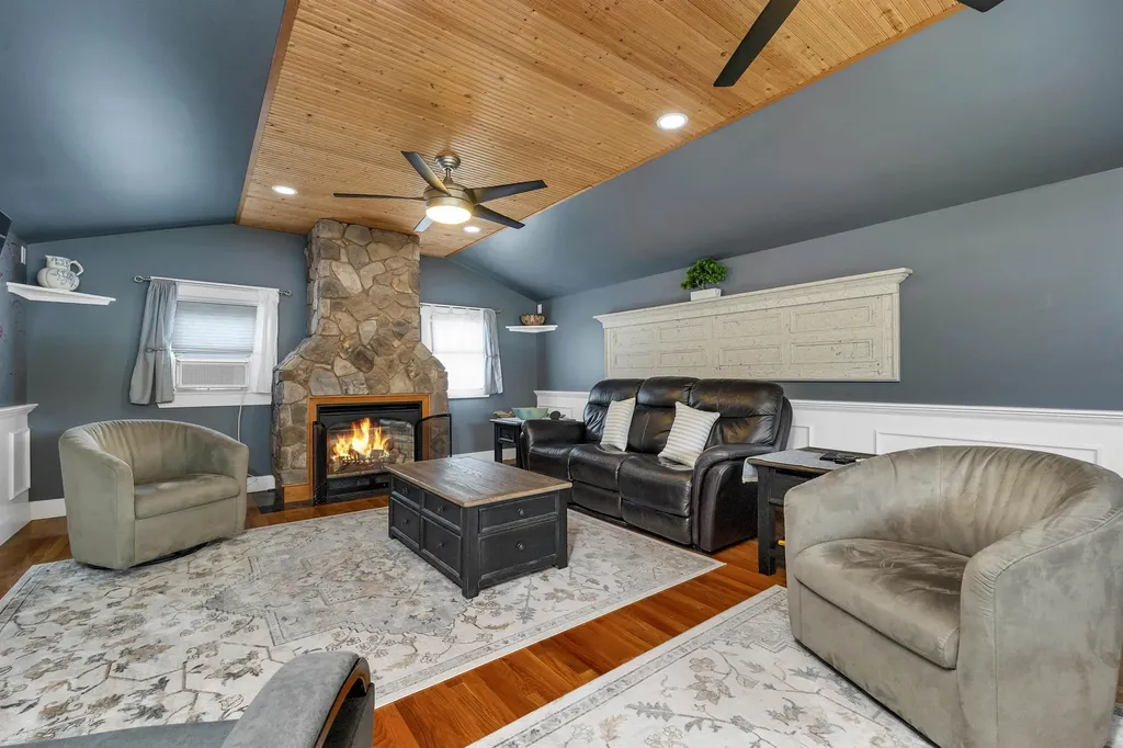 163 Ocean Road Portsmouth NH 03801