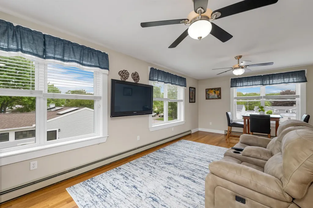 163 Ocean Road Portsmouth NH 03801