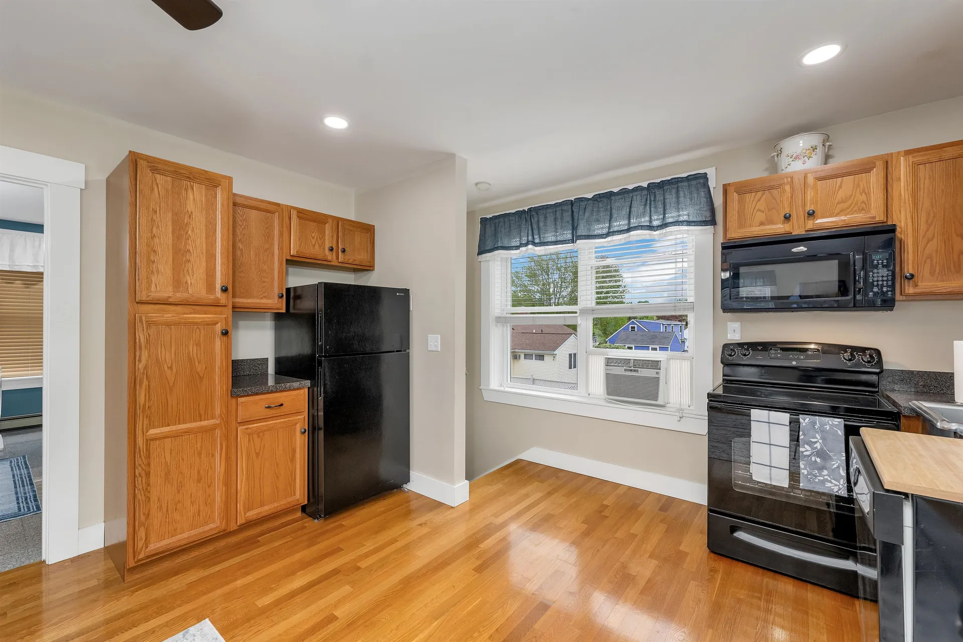 163 Ocean Road Portsmouth NH 03801