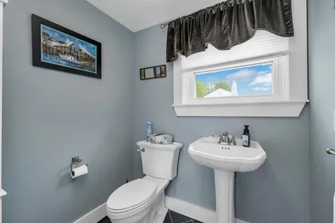 163 Ocean Road Portsmouth NH 03801