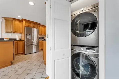 163 Ocean Road Portsmouth NH 03801