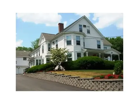 116 East Broadway Derry NH 03038